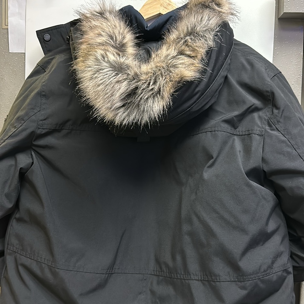 Michael Kors Benson Faux Fur Trimmed Hooded
Jacket Size Medium - Picture 7 of 11